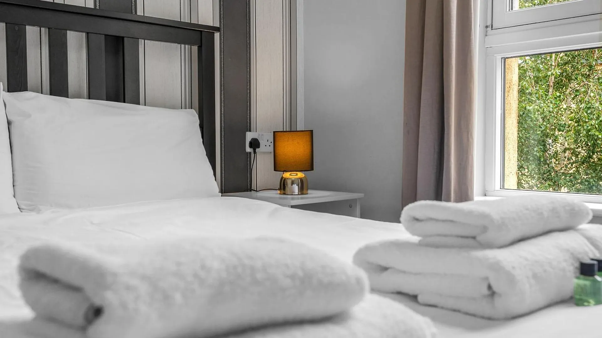 公寓 Comfy Place Off Royal Mile, With Parking 爱丁堡